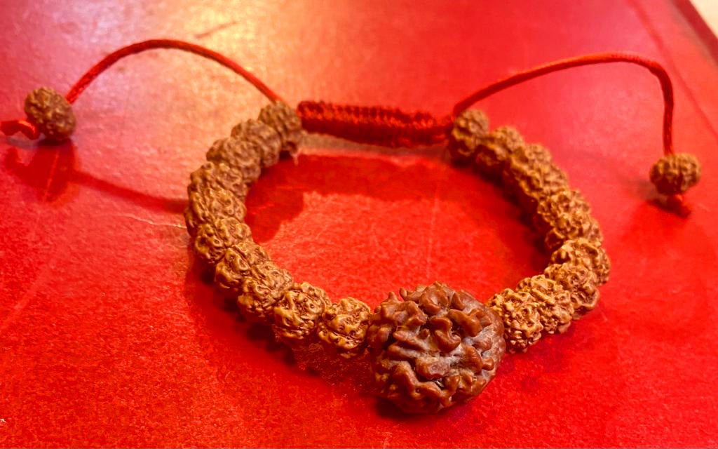 Nepali 4 Mukhi Rudraksha Bracelet with Punchmukhi Rudraksha