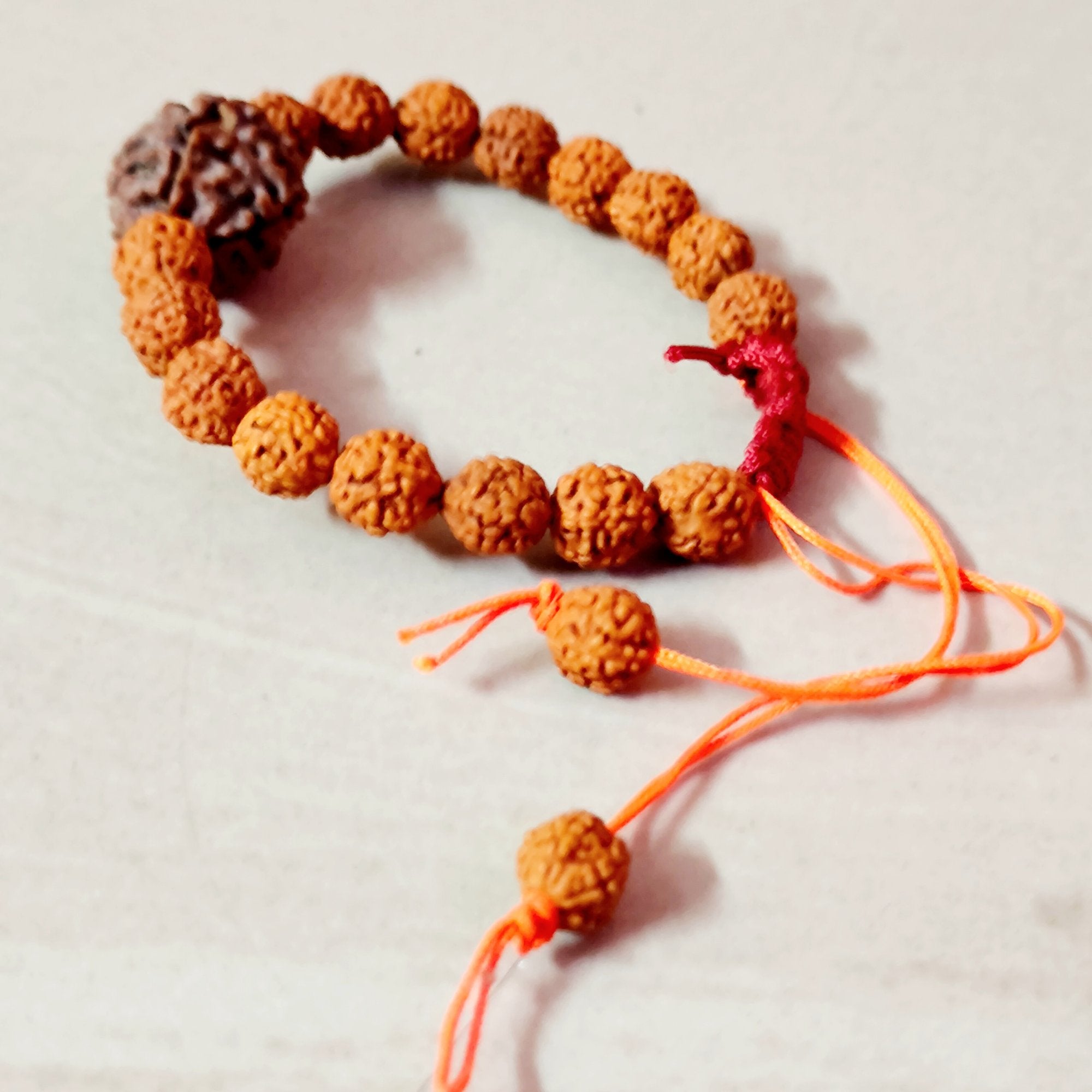 Nepali 6 Mukhi Rudraksha Bracelet with Punchmukhi Rudraksha - Certified