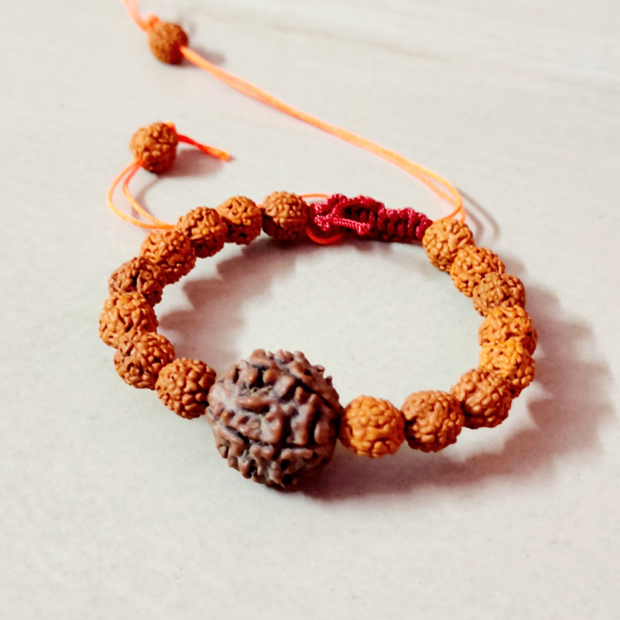 Nepali 7 Mukhi Rudraksha Bracelet with Punchmukhi Rudraksha - Certified