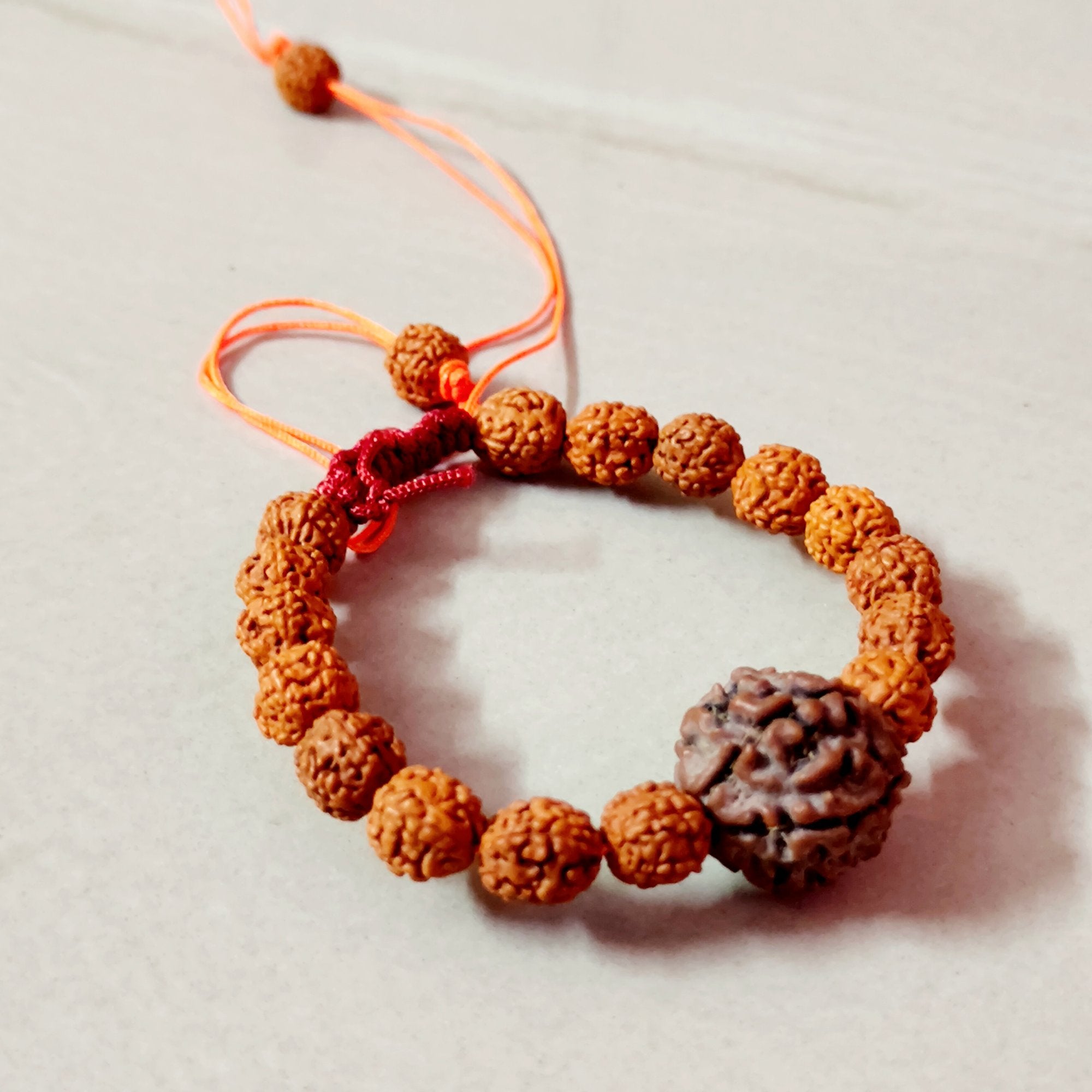 Nepali 7 Mukhi Rudraksha Bracelet with Punchmukhi Rudraksha - Certified